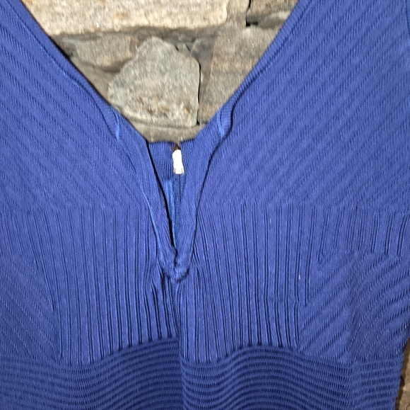 Marciano By Guess Blue Sleeveless Textured Dress - Picture 2 of 7